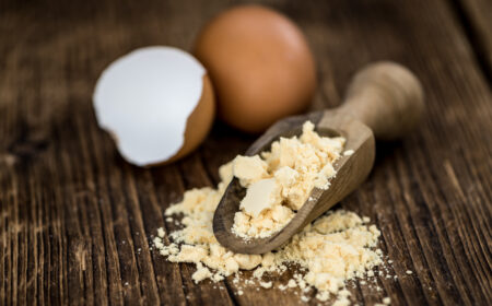 Fresh,Whole,Powdered,Eggs,As,Detailed,Close-up,Shot,(selective,Focus)